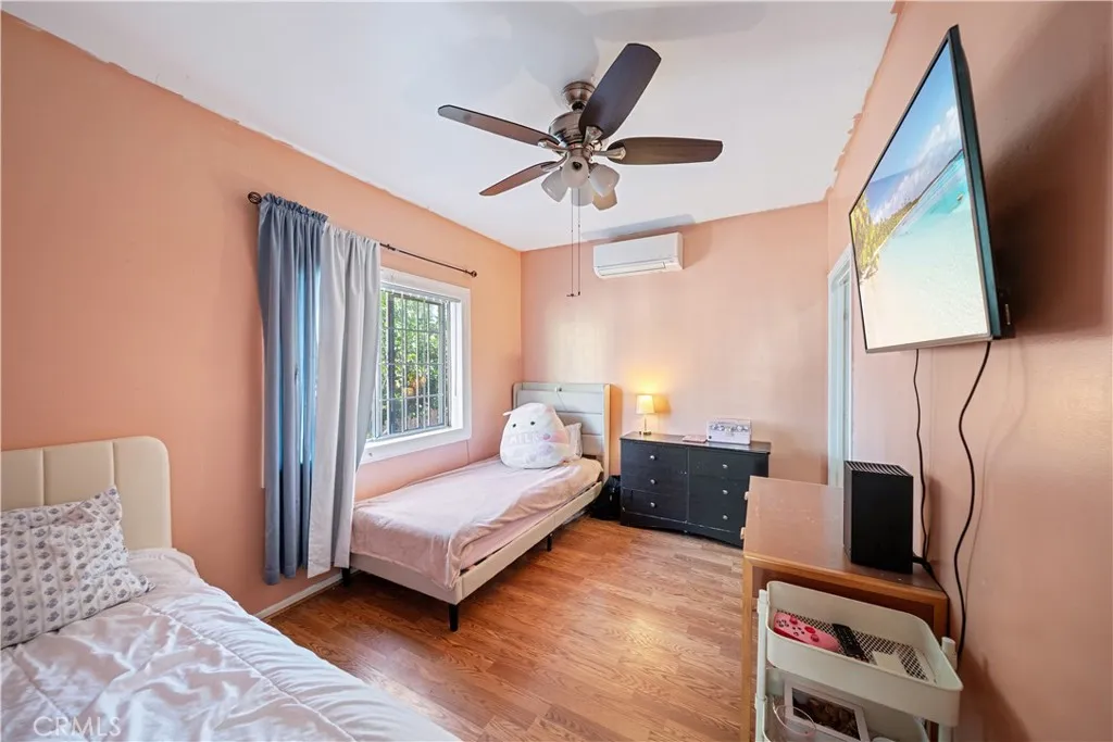 4416 Crocker, Los Angeles, California 90011 home-pic-16